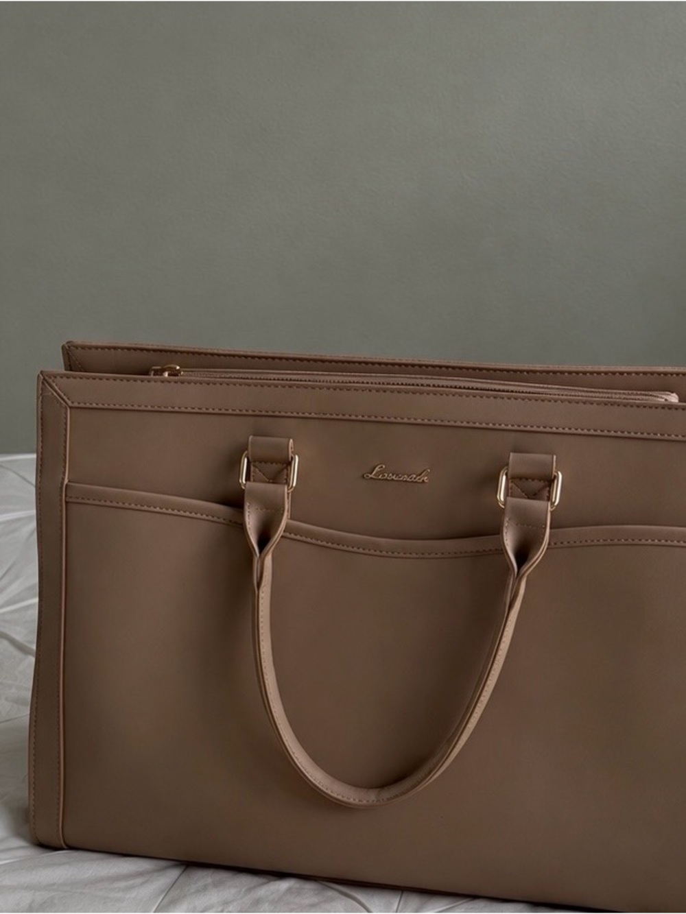 Lovevook laptop Tote with Gold Hardware